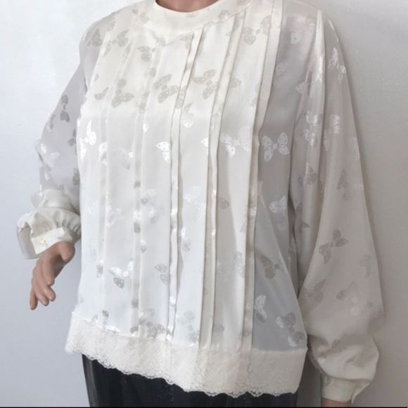 Vintage Off White Pleated Front Top With Bows - Picture 11 of 16